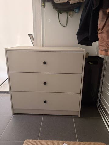 Gratis Ikea Gurksen ladekast - met beschadegingen