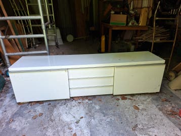 Gratis TV meubel van IKEA