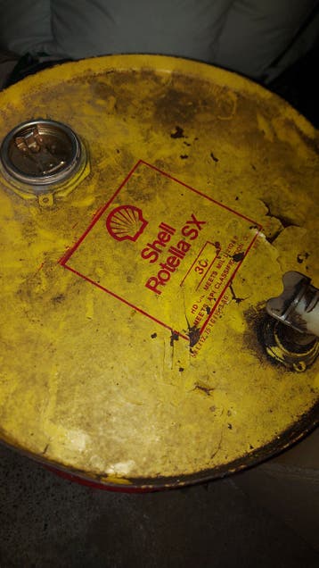 15 liter afgewerkte olie voor in de kachel.
