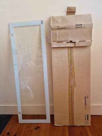 Glazen deur Ikea kast Magiker
