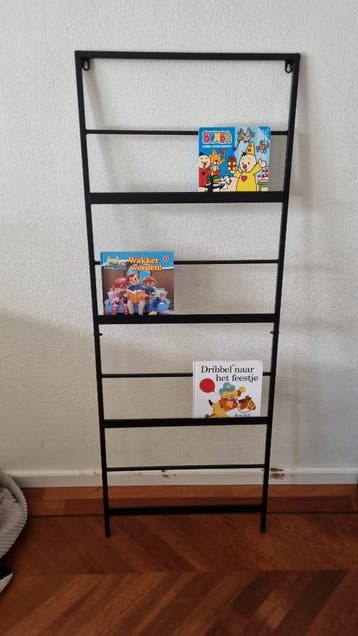 Boeken standaard zwart metaal