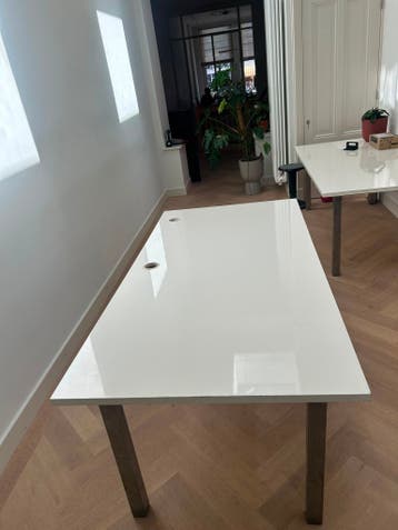 GRATIS Bureau tafels