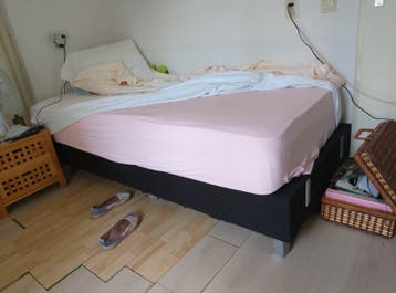 Matras + onderstel 90x200 cm - Slechts 7 maanden oud