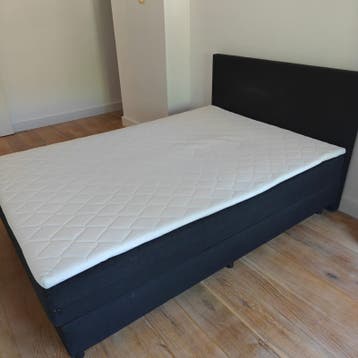 VANDAAG GRATIS OPHALEN - Boxspring 140x200
