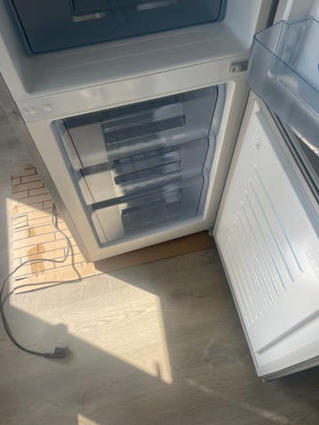 Koelkast vriezer combinatie merk Edy