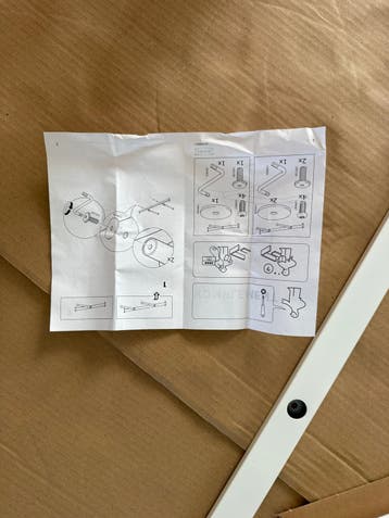 Gratis IKEA KOMPLEMENT Kledinghanger Wit 75 cm breed