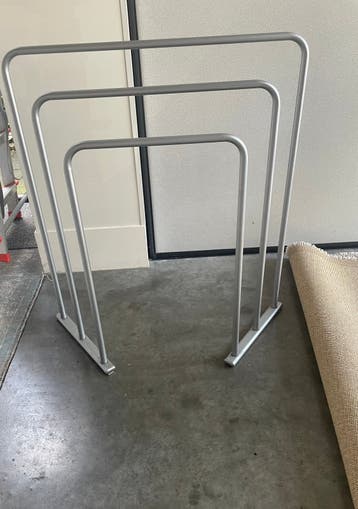 Metalen handdoekrek.