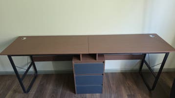 Groot bureau met lades - 200x75x48cm