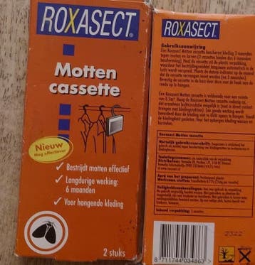 2 doosjes Roxasect mottencassette