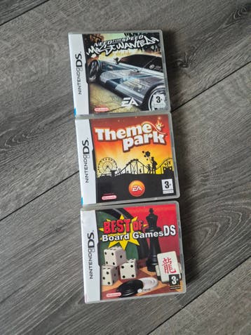 3 game hoesjes plus boekjes voor de 2DS (GEEN GAMES)