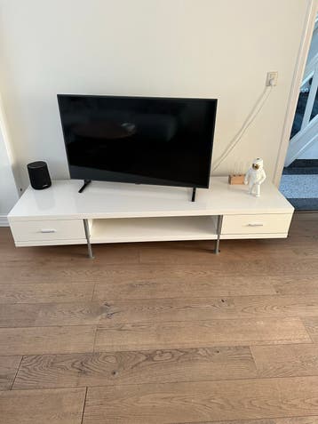 Witte tv-kast - 200x58x40 cm - Gebruikt