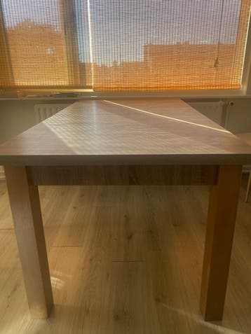 GRATIS Uitschuifbare eettafel