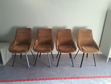 Vier eetkamerstoelen van By Boo
