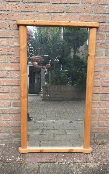 Houten spiegel voor binnen of buiten