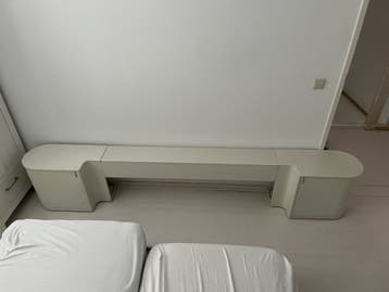 Auping Auronde achterwand met kastjes wit GRATIS