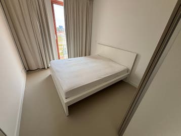 Ophalen: Ikea Malm bed 160x200 (wit) en Beter Bed matrassen