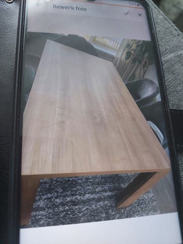 Moet    snel   weg      deze    eettafel