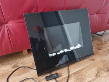Moderne elektrische haard met afstandsbediening