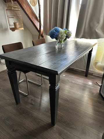 GRATIS Houten eetkamertafel