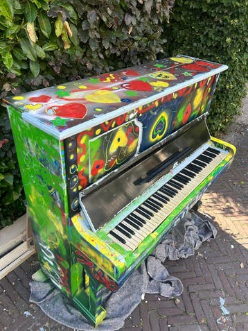 Piano (gratis afhalen Naarden)