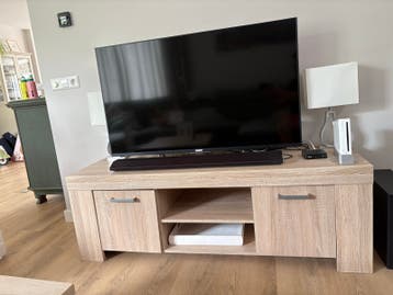 TV-meubel / Dressoir met opbergruimte