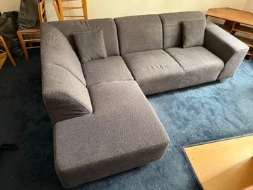 Hoekbank; Gratis af te halen in A’dam