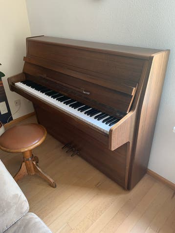 Schreiber Piano - Goed onderhouden, inclusief kruk