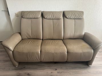 Gratis af te halen: Beige 3-zits bank