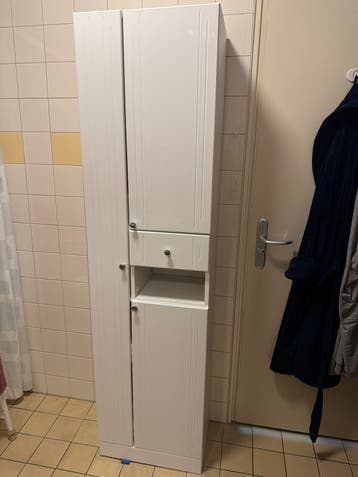 Witte badkamerkast met lades en open vak