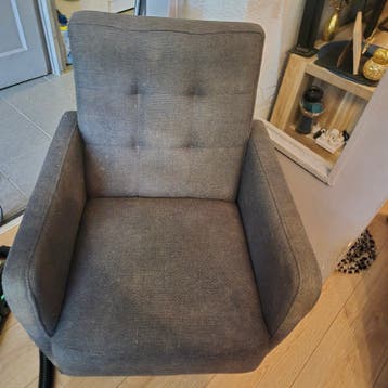 4 eetkamer stoelen met wieltjes