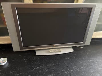 LG Plasma TV 42 inch met afstandsbediening