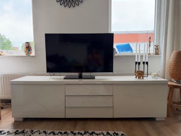 Gratis IKEA Hoogglans Wit TV Meubel met Lades en Vakken