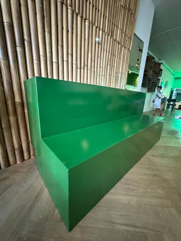 GRATIS 3 Groene design bank - Strak en modern