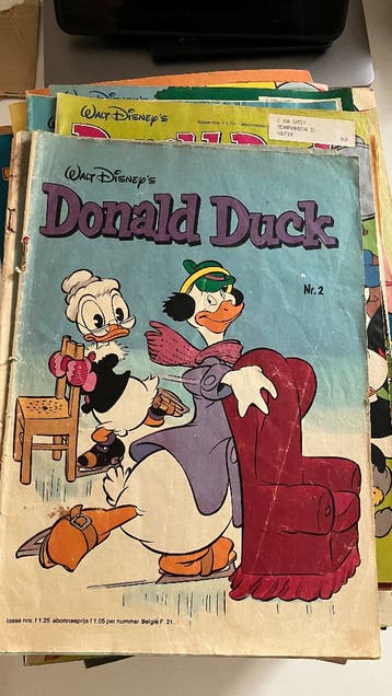 Ongeveer 150 stuks Donald Ducks jaargangen 1980 t/m 1986
