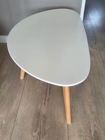 Bijzettafeltje
