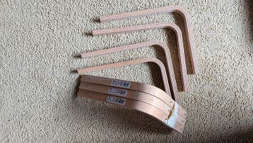 Gratis 7 houten plankdragers 200x250mm, 3.5kg per stuk