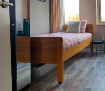 GRATIS Eenpersoonsbed met lattenbodem - Hout op wielen