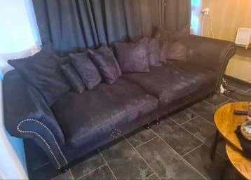 Bankstel en Loveseat - Zwart met studs