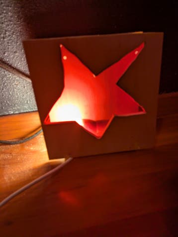 Unieke Stervormige Tafellamp - Rood Licht