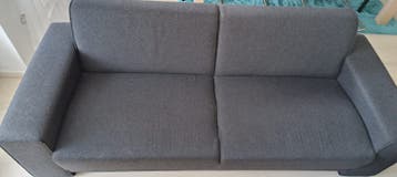 Twee comfortabele grijze banken (210x80x80 en 180x80