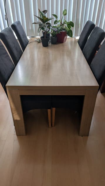 Eettafel 180x90x75 cm gratis ophalen