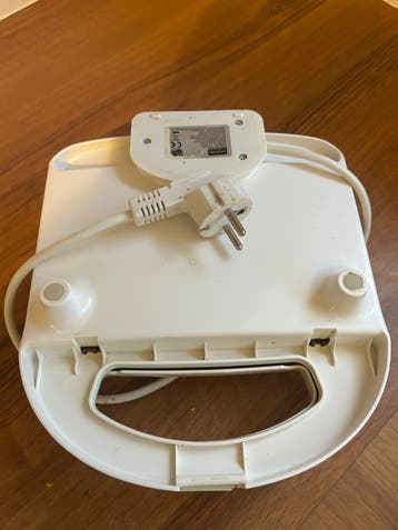 Sandwich toaster