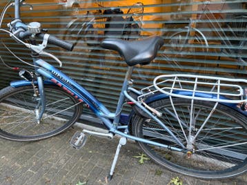 Gratis meisjesfiets Gazelle ketting los
