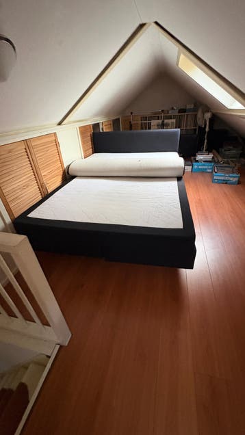 Comfortabel bed met topper - 140x200 cm, 52 cm hoog