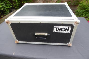 Thon kunstof rack case 5HE