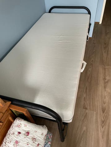 Bed/onderschuif dwarsgespannen 90x200 met Emmamatras