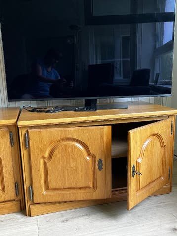 tv kast