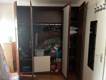 Ruime kledingkast met glazen deuren - H210xB200xD65