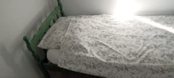 Eenpersoonsbed met matras, gratis af te halen
