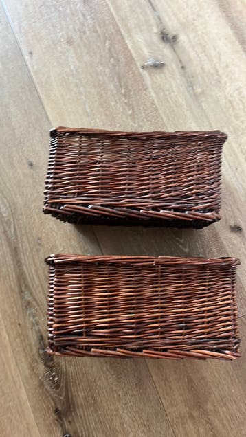 2 rieten mandjes GRATIS